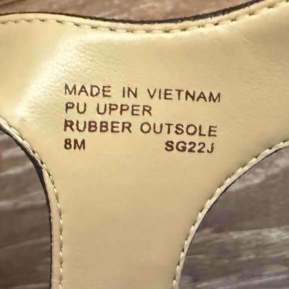 Michael Kors T-Strap Wedge Sandal - Size 8 - Picture 15 of 15